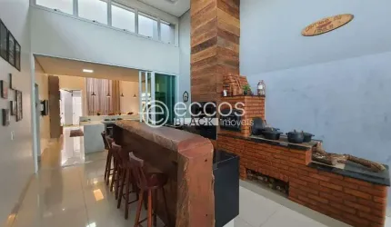 Casa à venda, 3 quartos, 1 suíte, 4 vagas, Minas Gerais - Uberlândia/MG