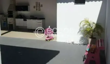 Casa à venda, 3 quartos, 2 suítes, 3 vagas, Bosque dos Buritis - Uberlândia/MG