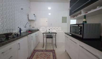 Apartamento à venda, 3 quartos, 1 suíte, 1 vaga, Saraiva - Uberlândia/MG