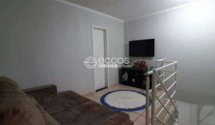 Cobertura à venda, 3 quartos, 1 suíte, 1 vaga, Jardim Finotti - Uberlândia/MG