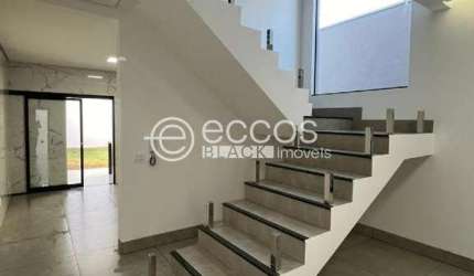 Casa à venda, 3 quartos, 1 suíte, 2 vagas, Santa Mônica - Uberlândia/MG