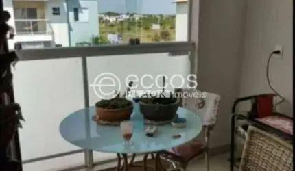 Apartamento à venda, 2 quartos, 1 suíte, 1 vaga, Laranjeiras - Uberlândia/MG