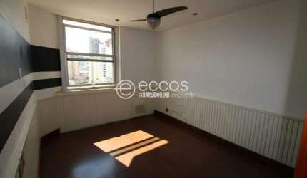Apartamento à venda, 3 quartos, 3 suítes, 4 vagas, Osvaldo Rezende - Uberlândia/MG