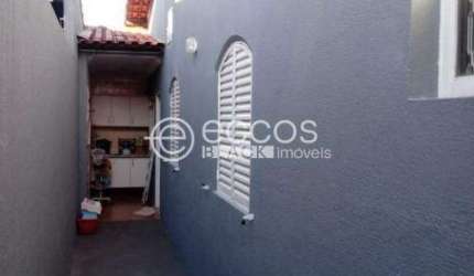 Casa à venda, 3 quartos, 1 suíte, 2 vagas, Cidade Jardim - Uberlândia/MG