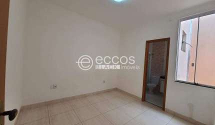 Apartamento à venda, 2 quartos, 1 suíte, 1 vaga, Granada - Uberlândia/MG
