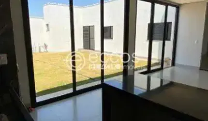 Casa à venda, 3 quartos, 1 suíte, 4 vagas, Novo Mundo - Uberlândia/MG