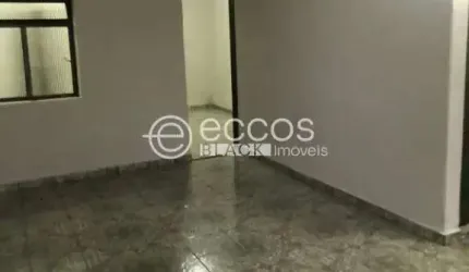 Casa à venda, 5 quartos, Bom Jesus - Uberlândia/MG