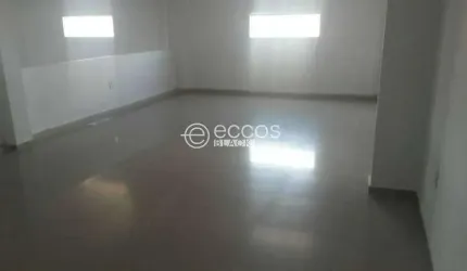 Barracão à venda, 1 quarto, Jardim Brasília - Uberlândia/MG