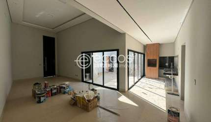 Casa em condomínio à venda, 3 quartos, 3 suítes, 2 vagas, Grand Ville - Uberlândia/MG