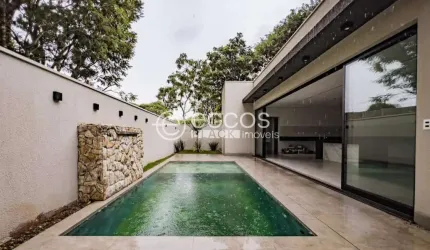 Casa em condomínio à venda, 4 quartos, 3 suítes, 2 vagas, Laranjeiras - Uberlândia/MG