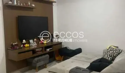Casa em condomínio à venda, 2 quartos, 1 suíte, 3 vagas, Aclimação - Uberlândia/MG
