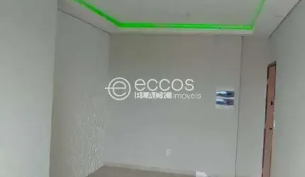 Apartamento à venda, 3 quartos, 1 suíte, 2 vagas, Jardim Holanda - Uberlândia/MG