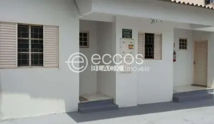 Casa à venda, 11 quartos, 10 suítes, 6 vagas, Santa Mônica - Uberlândia/MG