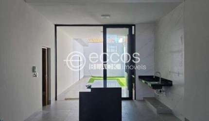 Casa à venda, 3 quartos, 3 suítes, 2 vagas, Jardim Inconfidência - Uberlândia/MG
