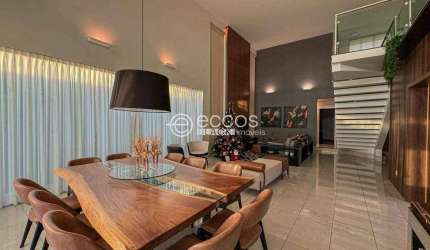 Casa em condomínio à venda, 3 quartos, 3 suítes, Morada da Colina - Uberlândia/MG
