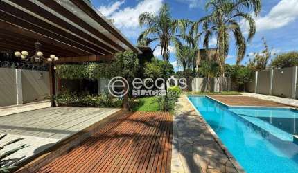 Casa à venda, 3 quartos, 1 suíte, 6 vagas, Cidade Jardim - Uberlândia/MG