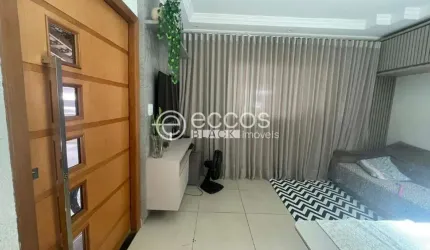 Casa à venda, 4 quartos, 1 suíte, 2 vagas, Laranjeiras - Uberlândia/MG