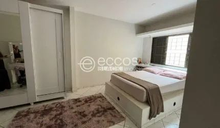 Casa à venda, 3 quartos, 1 suíte, 2 vagas, Vila Satélite - Uberlândia/MG