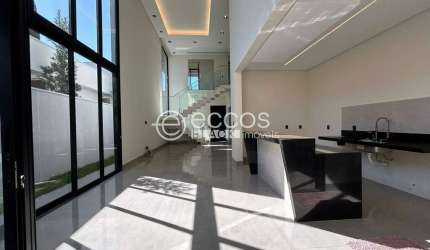 Casa em condomínio à venda, 4 quartos, 4 suítes, 2 vagas, Jardim Botânico - Uberlândia/MG
