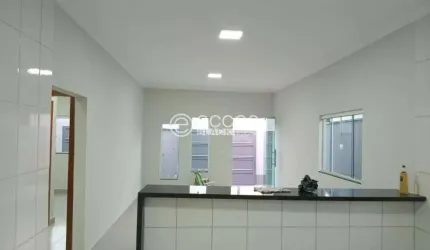 Casa à venda, 3 quartos, 1 suíte, 2 vagas, Jardim Canaã - Uberlândia/MG