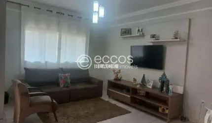 Casa à venda, 4 quartos, 1 suíte, 5 vagas, Minas Gerais - Uberlândia/MG