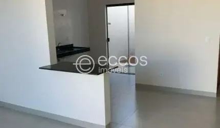 Casa à venda, 2 quartos, 1 suíte, 2 vagas, Laranjeiras - Uberlândia/MG