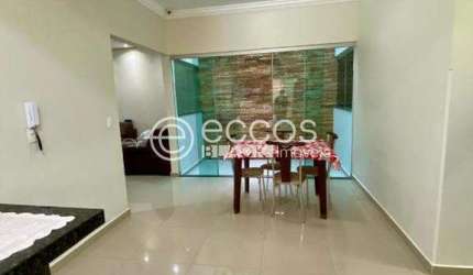Casa à venda, 3 quartos, 1 suíte, 1 vaga, Alto Umuarama - Uberlândia/MG