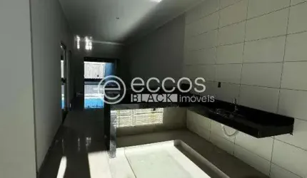 Casa à venda, 3 quartos, 1 suíte, 2 vagas, Marta Helena - Uberlândia/MG