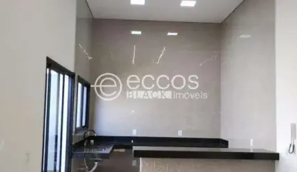 Casa à venda, 3 quartos, 1 suíte, 2 vagas, Tabajaras - Uberlândia/MG