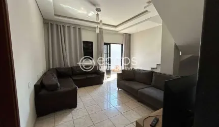 Casa à venda, 4 quartos, 3 suítes, 3 vagas, Granada - Uberlândia/MG