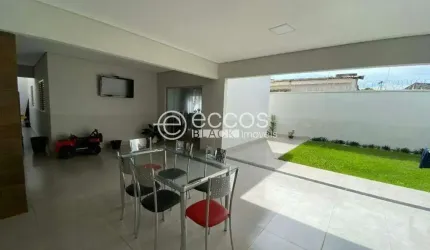 Casa à venda, 3 quartos, 1 suíte, 3 vagas, Planalto - Uberlândia/MG