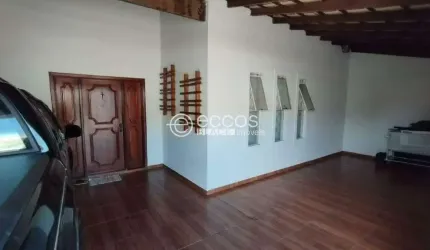 Casa à venda, 4 quartos, 3 suítes, 3 vagas, Presidente Roosevelt - Uberlândia/MG