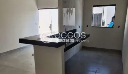 Casa à venda, 2 quartos, 1 suíte, 2 vagas, Planalto - Uberlândia/MG