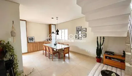 Casa à venda, 3 quartos, 3 suítes, Alto Umuarama - Uberlândia/MG