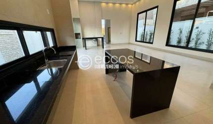 Casa em condomínio à venda, 3 quartos, 3 suítes, 4 vagas, Laranjeiras - Uberlândia/MG