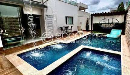 Casa em condomínio à venda, 4 quartos, 2 suítes, 4 vagas, Laranjeiras - Uberlândia/MG