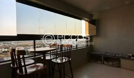 Apartamento à venda, 3 quartos, 1 suíte, 2 vagas, Santa Mônica - Uberlândia/MG