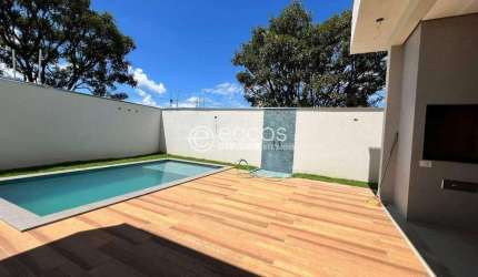 Casa em condomínio à venda, 3 quartos, 3 suítes, 2 vagas, Jardim Botânico - Uberlândia/MG