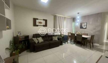 Apartamento à venda, 4 quartos, 1 suíte, 2 vagas, Santa Mônica - Uberlândia/MG