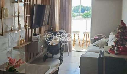 Apartamento à venda, 3 quartos, 1 suíte, 2 vagas, Umuarama - Uberlândia/MG