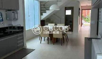 Casa em condomínio à venda, 5 quartos, 5 suítes, 2 vagas, Gávea - Uberlândia/MG