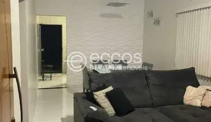 Casa à venda, 3 quartos, 1 suíte, 4 vagas, Jardim Europa - Uberlândia/MG