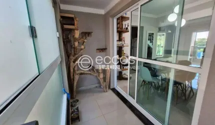 Cobertura à venda, 3 quartos, 1 suíte, 1 vaga, Santa Mônica - Uberlândia/MG