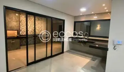 Casa à venda, 3 quartos, 3 suítes, 2 vagas, Custódio Pereira - Uberlândia/MG