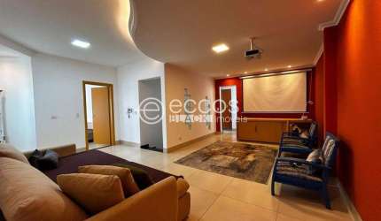 Casa à venda, 4 quartos, 1 suíte, 2 vagas, Vigilato Pereira - Uberlândia/MG