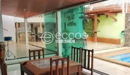 Casa à venda, 3 quartos, 1 suíte, 1 vaga, Daniel Fonseca - Uberlândia/MG