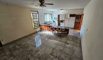Casa à venda, 4 quartos, 4 suítes, 10 vagas, Santa Maria - UBERABA/MG