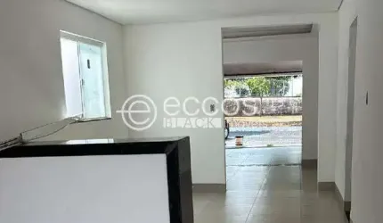 Casa à venda, 3 quartos, 1 suíte, 3 vagas, Planalto - Uberlândia/MG