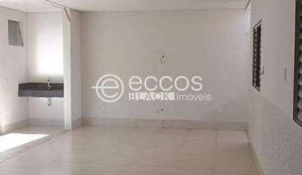 Casa à venda, 3 quartos, 2 vagas, Pacaembu - Uberlândia/MG