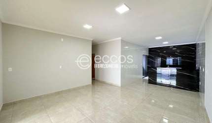 Casa à venda, 2 quartos, 1 suíte, 8 vagas, Parque das Laranjeiras - UBERABA/MG